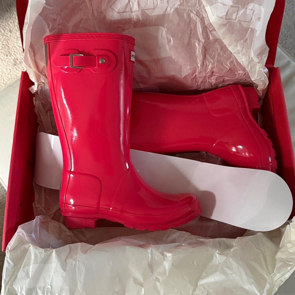 Hunter Girls Rowen Pink Rain Boots “Big Kids Original Gloss”